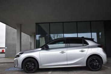 SPOTICAR Opel Corsa 1.2turbo S/s Gs *navipro*camera*dodehoek Tweedehands - Citadine Benzine Argent - Loppem - 1200370669_4