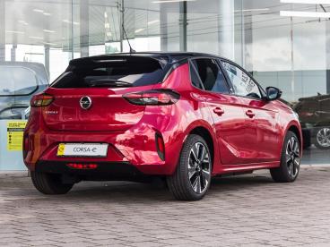 SPOTICAR Opel Corsa E-gs Line *directiewagen*3-fasige Boordlader* Tweedehands - Citadine Elektrisch Rouge - Veurne - 400372064_3