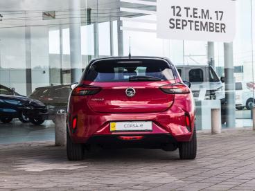 SPOTICAR Opel Corsa E-gs Line *directiewagen*3-fasige Boordlader* Tweedehands - Citadine Elektrisch Rouge - Veurne - 400372064_4
