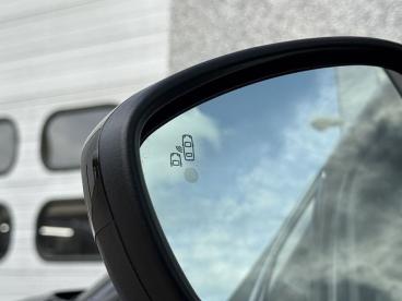 SPOTICAR Opel Crossland 1.2t 110pk Elegance Gps/camera/parkpilot/keyless/p Tweedehands - Suv Benzine Noir - Diksmuide - 400356408_4