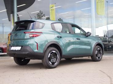 SPOTICAR Opel Frontera Edition 1.2 Hybrid 110pk |tech Pack| Tweedehands - Berline Hybrid Vert - Veurne - 400365225_3