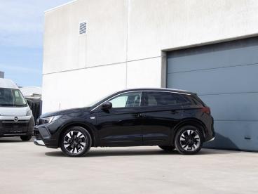 SPOTICAR Opel Grandland Elegance|1.2 Mt6 130pk|360°camera|navi|leder Tweedehands - Suv Benzine Noir - Oostende - 400354747_3