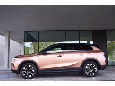 SPOTICAR Opel Grandland 73 Kwh Gs  Electric 213ch*panodak*tech&infotainmen Tweedehands - Suv Elektrisch Anthracite - Loppem - 400364706_4