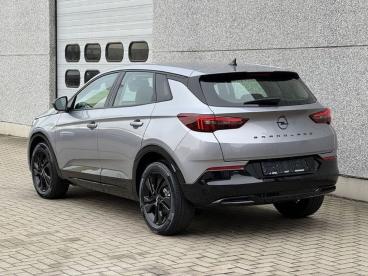 SPOTICAR Opel Grandland 1.2t 130pk Gs Gps/camera/winterpack/full Led 0km!! Tweedehands - Suv Benzine Gris - Diksmuide - 400366231_3
