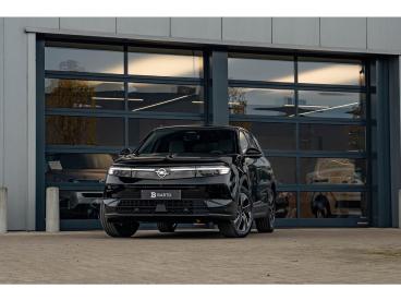 SPOTICAR Opel Grandland 145 Pk | Gs | Tech Pack + Infot. Pack I Pano Open Occasions - Suv Essence Zwart - Turnhout - 1200376928_1