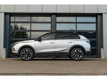 SPOTICAR Opel Grandland Mhev 145 Pk | Gs | 360° | Zetelverw. | Dodehoekdet Occasions - Suv Essence Zilver - Turnhout - 1200377236_3