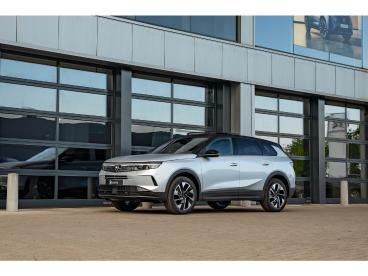 SPOTICAR Opel Grandland Mhev 145 Pk | Gs | 360° | Zetelverw. | Dodehoekdet Tweedehands - Suv Benzine Zilver - Turnhout - 1200377237_2