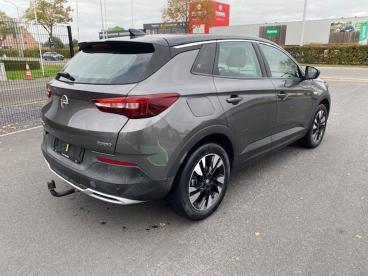 SPOTICAR Opel Grandland X Edition 1.2 130pk *automaat* Tweedehands - Suv Benzine Gris - Geel - 100363384_5