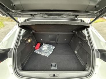 SPOTICAR Opel Grandland X 5 694 € Excl Btw  Leder ,camera Voor En Achter,zet Tweedehands - Suv Oplaadbare Hybride Blanc - Lombardsijde - 400366110_5