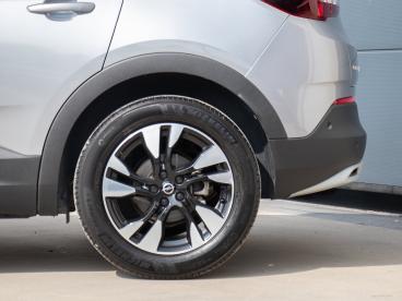 SPOTICAR Opel Grandland X 1..2 At 130pk Innovation Camera|navi|keyless Occasions - Suv Essence Grijs - Oostende - 1200382491_5