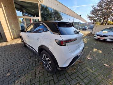 SPOTICAR Opel Mokka Elegance  Electric 136pk * Multimedia Navi * Activ Tweedehands - Suv Elektrisch Blanc - Kortrijk - 400333964_2