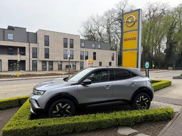 SPOTICAR Opel Mokka Gs 1.2 Hybrid 136pk *navi*camera*adaptieve Cruise Occasions - Suv Hybride Gris - Laakdal - 400373091_4