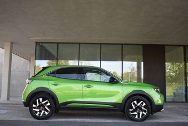 SPOTICAR Opel Mokka Bev 50kwh E-elegance *navi*camera Tweedehands - Suv Elektrisch Vert - Loppem - 1200375123_3
