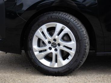 SPOTICAR Opel Vivaro Dc 6 Zit | 2.0 At8 145pk | Camera | Navi | Stock Tweedehands - Utilitaire Diesel Noir - Oostende - 400347460_5