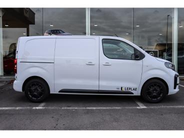 SPOTICAR Opel Vivaro 2.0 L2 |demo|navigatie|camera| Occasions - Utilitaire Diesel Blanc - Torhout - 400366013_3