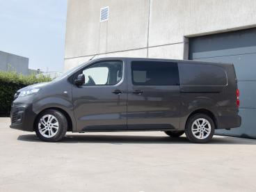 SPOTICAR Opel Vivaro Dc 5 Zit 2.0 Automaat 122pk Camera|navi|trekhaak Occasions -  Diesel Grijs - Oostende - 1200382489_2