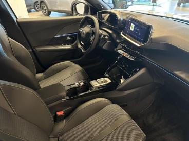 SPOTICAR Peugeot 2008 Gt Hybrid 145 E-dcs6 Mhev Tweedehands - Suv Benzine White - Sint-niklaas - 1200367722_2