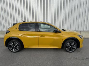 SPOTICAR Peugeot 208 Gtline*12 Mois Garantie* Occasions - Citadine Electrique Yellow - Waremme - 1200369052_4