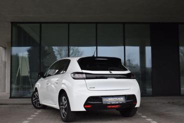 SPOTICAR Peugeot 208 1.2turbo S&s Allure Eat8 *navi*parkeersensoren*cru Tweedehands - Citadine Benzine Blanc - Loppem - 1200373645_5