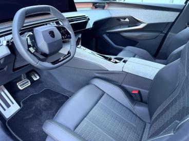 SPOTICAR Peugeot 3008 Gt / Hybrid 145 E-dsc6 Tweedehands - Suv Benzine Black - Arlon - 1200363202_2