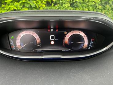SPOTICAR Peugeot 3008 3008 Tweedehands - Suv Diesel White - Peer - 1200375393_2