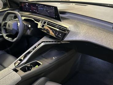 SPOTICAR Peugeot 3008 Hybrid E-dsc6 Gt Occasions - Suv Hybride Bleu - Knokke - 1200375753_2