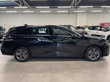 SPOTICAR Peugeot 308 Sw 3 1.2 Puretech 130 S&s Eat8 Active Pack Tweedehands - Break Benzine Noir - Bruxelles (schaerbeek ) - 1200363403_4