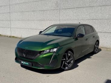 SPOTICAR Peugeot 308 *gps*camera*key Less Go* 1.2 Benz 130 Pk Allure Pa Tweedehands - Berline Benzine Vert - Oostende - 1200373802_1