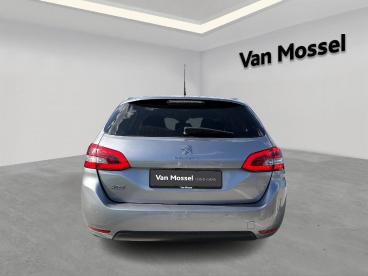 SPOTICAR Peugeot 308 1.2 Puretech 130 S&s Eat8 Tech Edition Occasions - Hatchback Essence Zilver - Diest - 1200391521_3