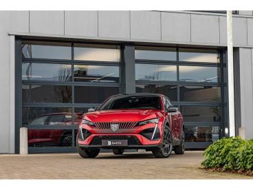 SPOTICAR Peugeot 408 Gt | Hybrid 145 Pk | 360° Camera | Navi | Elektr. Tweedehands - Berline Benzine Rood - Turnhout - 1200376605_1