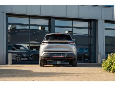 SPOTICAR Peugeot 5008 Allure | Mhev 145 Pk | At | 7-zit | Grote Navi | C Occasions - Suv Essence Grijs - Turnhout - 1200376523_5