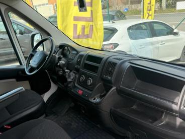 SPOTICAR Peugeot Boxer Pro / L2h2 / Clim Tweedehands -  Diesel White - Rochefort - 1200361564_2