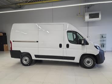 SPOTICAR Peugeot Boxer 2 2.2 Bluehdi S&s 140 335 L2h2 Auto - Tweedehands -  Diesel Wit - Wilrijk - 1200365059_4