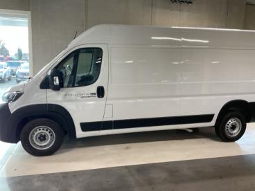 SPOTICAR Peugeot Boxer 2 2.2 Bluehdi S&s 180 435 L3h2 Auto - Tweedehands -  Diesel Wit - Wijnegem - 1200365806_4