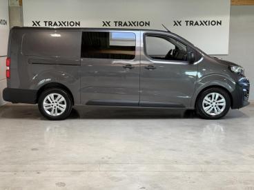 SPOTICAR Peugeot Expert 2.0 Bluehdi Eat8 145 Dubbele C Occasions - Utilitaire Diesel Grey - Tielt - 1200353632_2