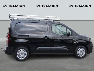 SPOTICAR Peugeot Partner Premium 1.2i 110pk Tweedehands - Utilitaire Benzine Black - Waarschoot - 1200365133_5