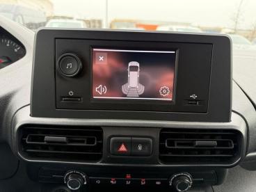 SPOTICAR Peugeot Partner Van *ac*3pl* 1.2 Benz 110 Pk Tweedehands -  Benzine Blanc - Oostende - 1200366059_4