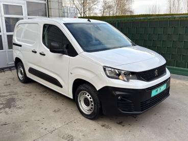 SPOTICAR Peugeot Partner  Tweedehands - Monospace Diesel Blanc - Torhout - 400367990_3