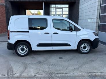 SPOTICAR Peugeot Partner Lichte Vracht Automaat 130 Pk Met Ruit In Zijdeur, Occasions - Monospace Diesel Blanc - Torhout - 1200377693_4