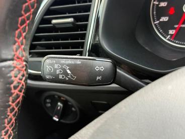 SPOTICAR Seat Leon Fr 1.4 Turbo 150pk *navi*camera*apple Carplay-andr Occasions - Berline Essence Rouge - Laakdal - 400376117_4