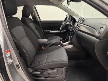 SPOTICAR Suzuki Vitara 1.4i Mhev 130 Grand Luxe + Occasions - Suv Hybride Grey - Deinze - 1200375469_3