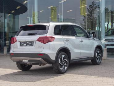 SPOTICAR Suzuki Vitara 1.4 Hybrid 100pk|navi|carplay|zetelverwarming|came Occasions - Suv Hybride Zilver - Torhout - 1200379953_3