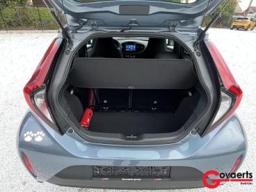 SPOTICAR Toyota Aygo X Play+cam+apple Carplay&android Tweedehands - Citadine Benzine Grey - Waanrode - 1200362009_5