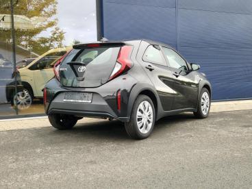 SPOTICAR Toyota Aygo 1.0i Vvt-i  X-play Occasions - Citadine Essence Black - Gembloux - 1200366193_4