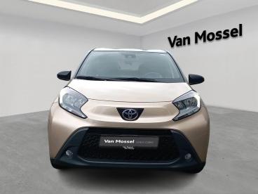 SPOTICAR Toyota Aygo X 1.0 Vvt-i Occasions - Citadine Essence Goud - Zonhoven - 1200386435_2