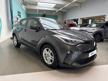 SPOTICAR Toyota C-hr 1 1.8 Vvt I-hybrid Mono-tone E-cvt C-hic Occasions - Suv Hybride Gris - Drogenbos - 1200371526_3