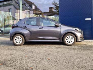 SPOTICAR Toyota Yaris Dynamic Hybrid Tweedehands - Citadine Hybrid Grey - Gembloux - 1200373057_5