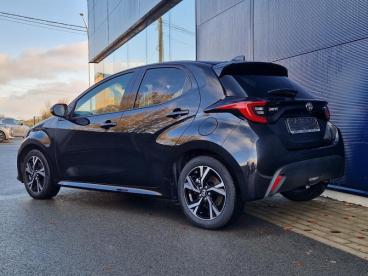 SPOTICAR Toyota Yaris Iconic -  Automatique - Tweedehands - Citadine Hybrid Black - Gembloux - 1200373058_3