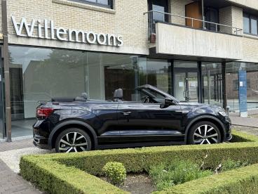 SPOTICAR Volkswagen T-roc Cabrio R-line 1.5tsi 150pk Dsg *leder*apple Carpla Occasions - Suv Essence Zwart - Laakdal - 1200389548_2