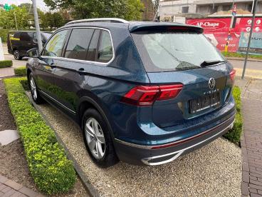 SPOTICAR Volkswagen Tiguan Highline 1.5tsi 150pk Dsg7 *matrix Led Koplampen*d Occasions - Suv Essence Bleu - Laakdal - 400365250_3
